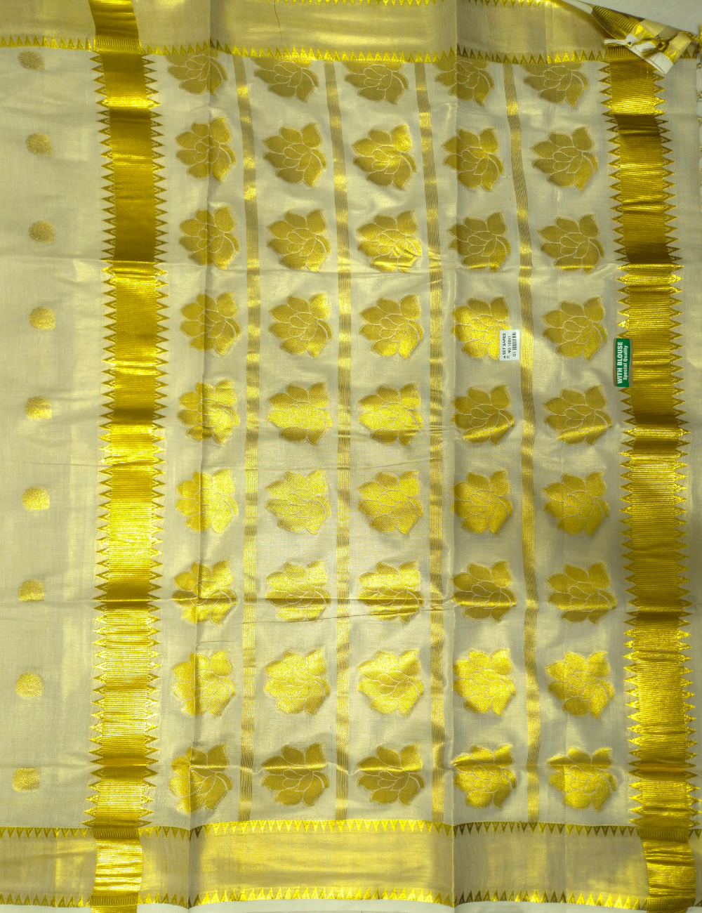 Kerala Kasavu Soft Tissue Saree – Off-White with Gold Buttas & Floral Zari Pallu