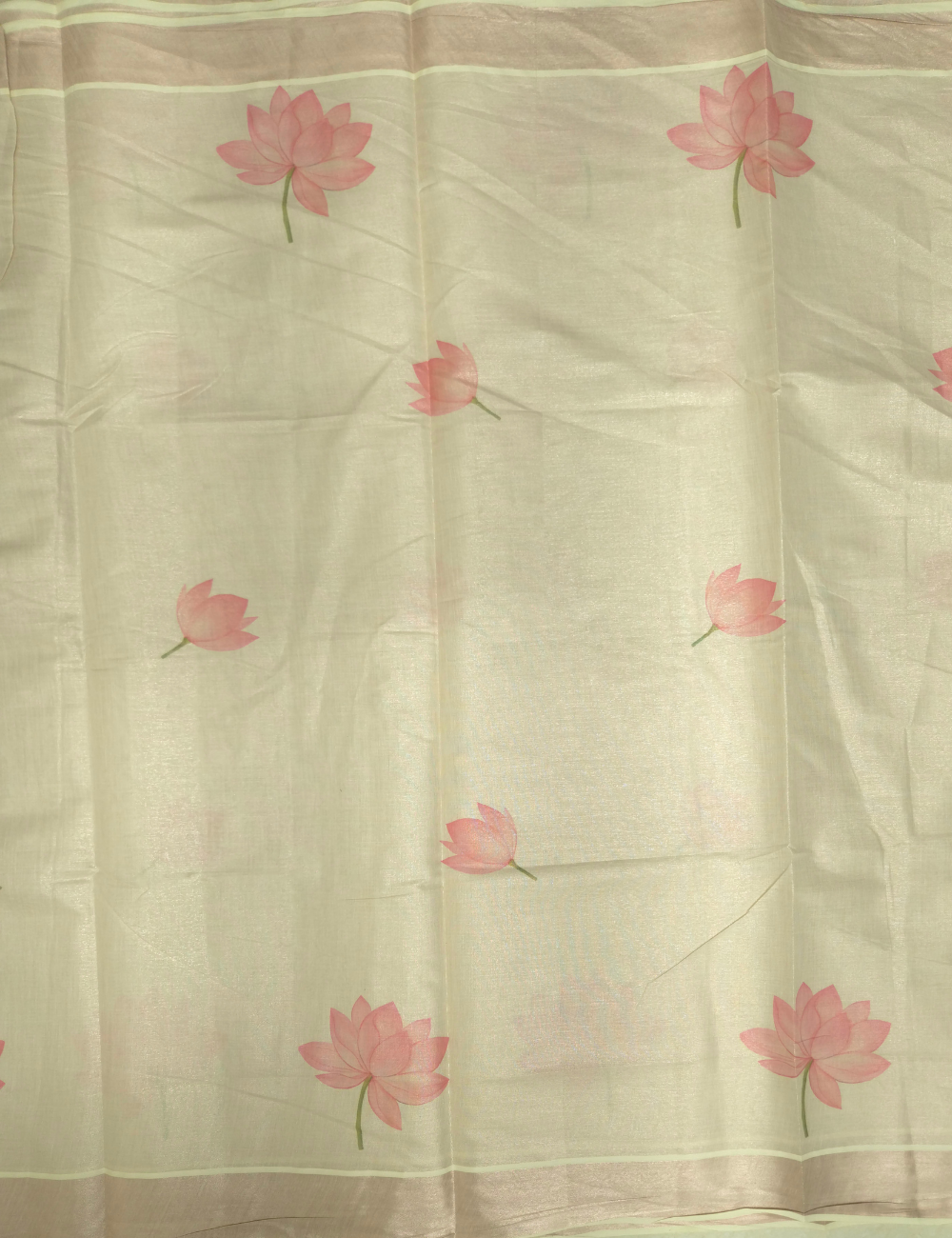 Kerala Kasavu Soft Tissue Saree – Off-White with Rose Gold Zari & Floral Cow-Calf Pallu